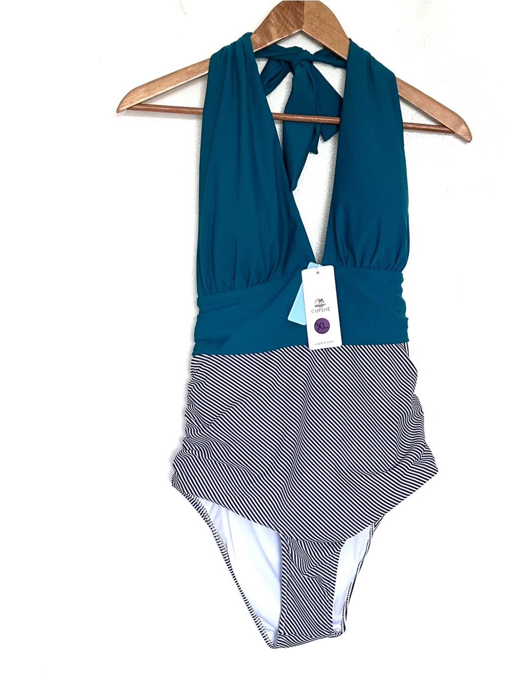 NWT Cupshe Swimsuit Women’s XL Teal & Striped Halter One Piece Ruched Tummy